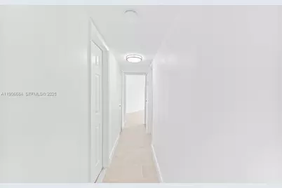 680 W Park Dr #3-106, Miami, FL 33172 - Photo 11