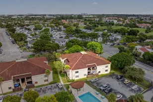 680 W Park Dr, Miami, FL 33172 - Photo 23