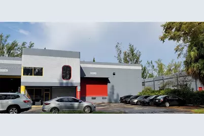 1910 NW 96th Ave, Doral, FL 33172 - Photo 1