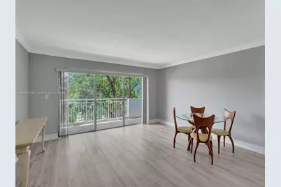 9375 Fontainebleau Blvd #L305, Miami, FL 33172 - Photo 5
