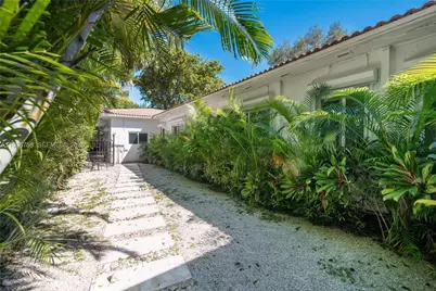 124 NE 96th St, Miami Shores, FL 33138 - Photo 79