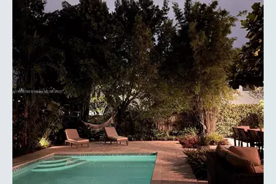 617 NE 191st St, Miami, FL 33179 - Photo 59