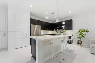 617 NE 191st St, Miami, FL 33179 - Photo 19