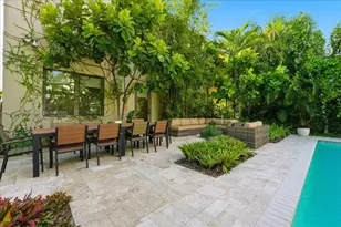 617 NE 191st St, Miami, FL 33179 - Photo 43