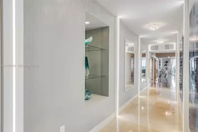 20201 E Country Club Dr #1903, Aventura, FL 33180 - Photo 5