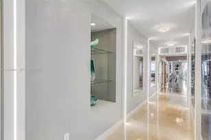 20201 E Country Club Dr, Aventura, FL 33180 - Photo 5