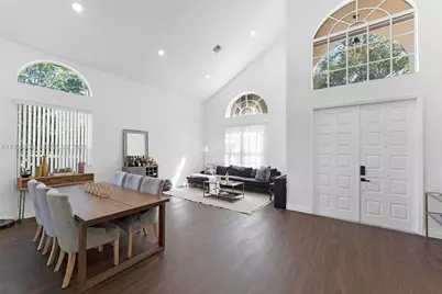 6865 NW 81st Ct, Parkland, FL 33067 - Photo 5