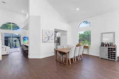 6865 NW 81st Ct, Parkland, FL 33067 - Photo 9