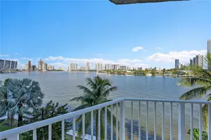 18260 N Bay Rd, Sunny Isles Beach, FL 33160 - Photo 17