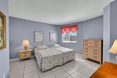 18260 N Bay Rd #420, Sunny Isles Beach, FL 33160 - Photo 15