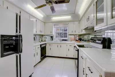 6013 Rose Ter, Plantation, FL 33317 - Photo 9