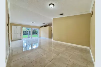 16930 SW 139th Pl, Miami, FL 33177 - Photo 9