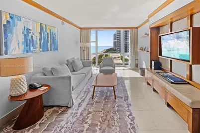 6801 Collins Ave #1018 (1007), Miami Beach, FL 33141 - Photo 3