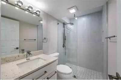 102 E Upminster  E #102, Deerfield Beach, FL 33442 - Photo 9