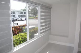 102 E Upminster E, Deerfield Beach, FL 33442 - Photo 13