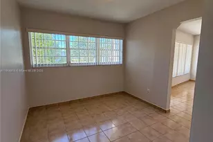 11325 NW 59th Ct, Hialeah, FL 33012 - Photo 9