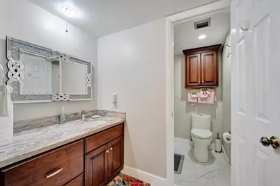 1502 Whitehall Dr #305, Davie, FL 33324 - Photo 15