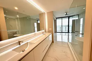 700 NE 24th St, Miami, FL 33137 - Photo 7
