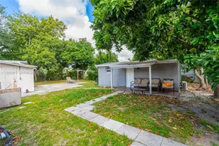 1271 NE 211th St, Miami, FL 33179 - Photo 17