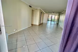 100 Bayview Dr, Sunny Isles Beach, FL 33160 - Photo 3