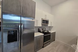 4500 NW 8th Pl, Plantation, FL 33317 - Photo 7