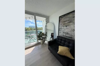 100 Bayview Dr #425, Sunny Isles Beach, FL 33160 - Photo 7