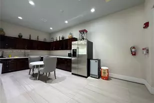 2590 NE 3rd Dr, Homestead, FL 33033 - Photo 63