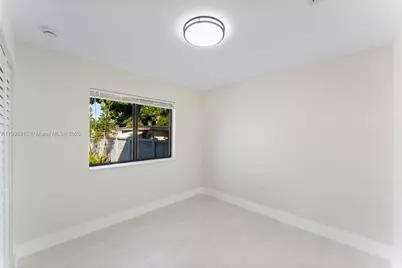 1171 NW 66th St, Miami, FL 33150 - Photo 13