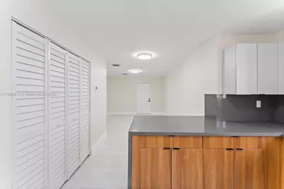 1171 NW 66th St, Miami, FL 33150 - Photo 11