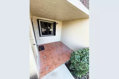 440 Lakeview Dr #102, Weston, FL 33326 - Photo 1