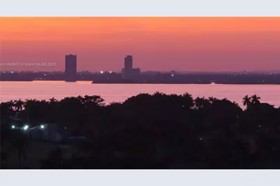 5701 Collins Ave #511, Miami Beach, FL 33140 - Photo 25