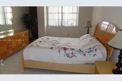 5701 Collins Ave #511, Miami Beach, FL 33140 - Photo 17