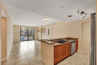 55 Merrick Way #619, Coral Gables, FL 33134 - Photo 7