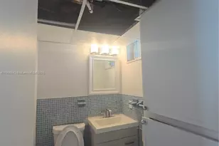 2910 Point E Dr, Aventura, FL 33160 - Photo 3