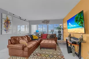 4400 Hillcrest Dr, Hollywood, FL 33021 - Photo 9