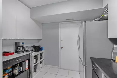 4400 Hillcrest Dr #912B, Hollywood, FL 33021 - Photo 15