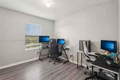 508 Glenn Cross Dr, Ruskin, FL 33570 - Photo 19