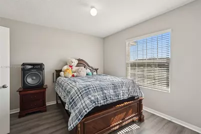 508 Glenn Cross Dr, Ruskin, FL 33570 - Photo 23