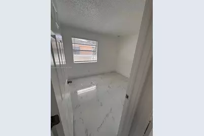 1021 Twin Lakes Dr #28-H, Coral Springs, FL 33071 - Photo 11