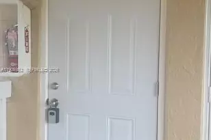 1021 Twin Lakes Dr, Coral Springs, FL 33071 - Photo 15