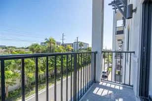 8001 NW 41st St, Doral, FL 33166 - Photo 11