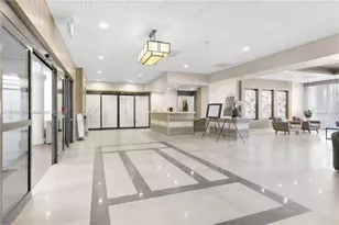 3701 N Country Club Dr, Aventura, FL 33180 - Photo 19