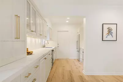 7220 SW 53rd Ct, Miami, FL 33143 - Photo 13