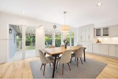 7220 SW 53rd Ct, Miami, FL 33143 - Photo 9