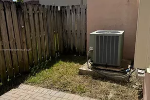 297 Las Brisas Cir, Sunrise, FL 33326 - Photo 19