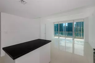 92 SW 3rd St, Miami, FL 33130 - Photo 3