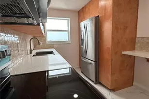 245 18th St, Miami Beach, FL 33139 - Photo 3