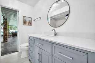 1245 NW 92nd Ave, Pembroke Pines, FL 33024 - Photo 23