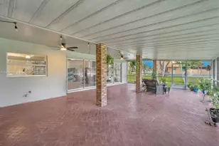 1245 NW 92nd Ave, Pembroke Pines, FL 33024 - Photo 31