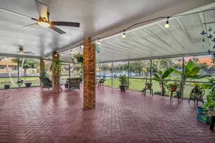 1245 NW 92nd Ave, Pembroke Pines, FL 33024 - Photo 29